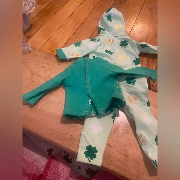 Three Piece St. Paddy’s Set - Picture 2 of 3